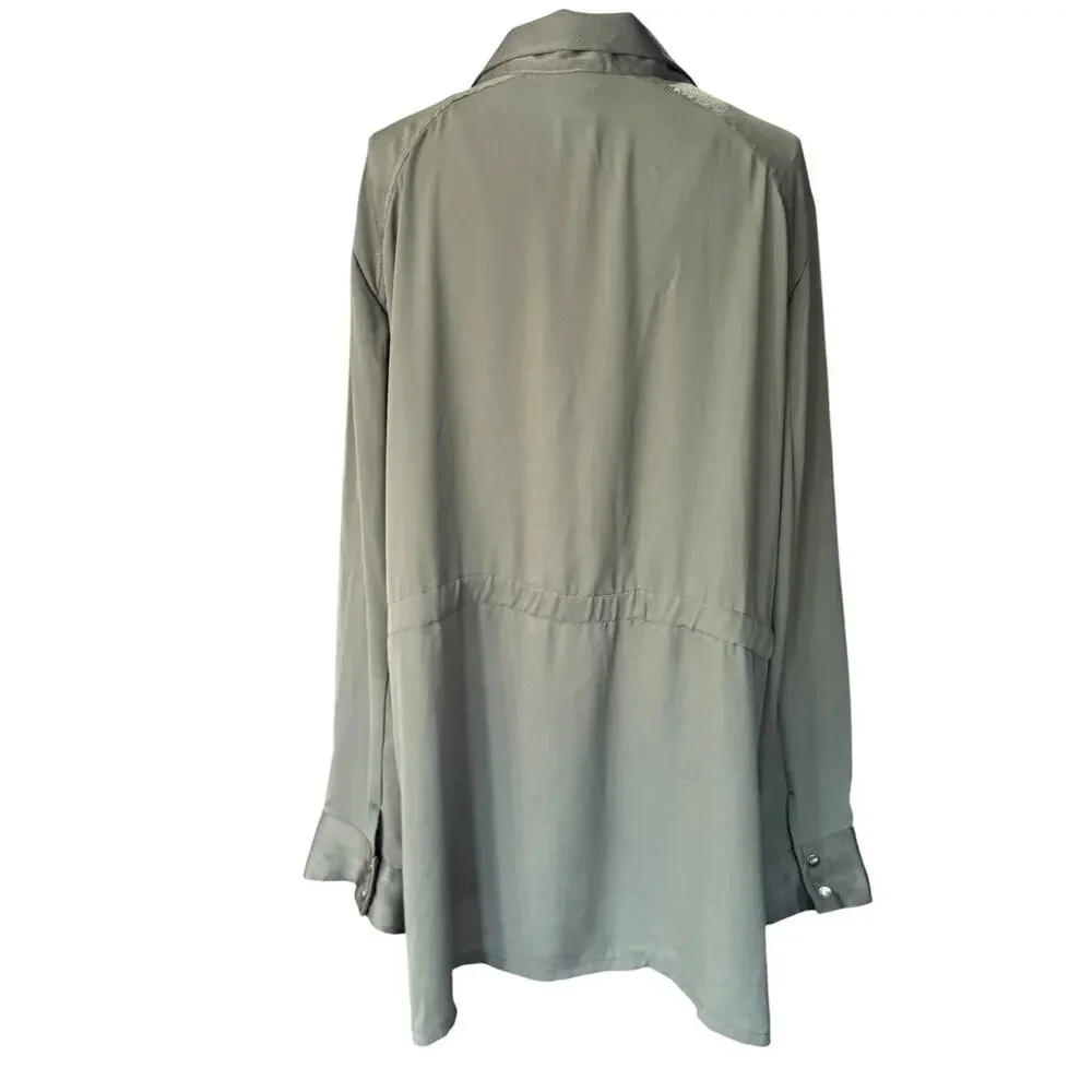 Chicos Semi Sheer Cargo Blouse 4 Front Pockets Olive Size 16 PETITE Snap Closure
